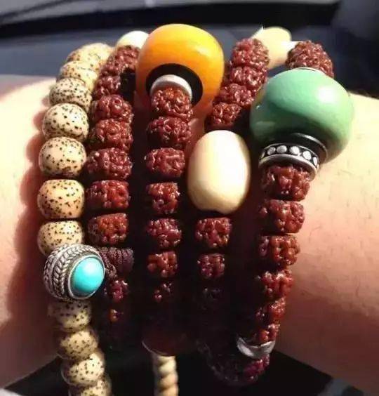 配饰|金刚菩提和不同配饰的搭配，霸气而且简直美到爆！