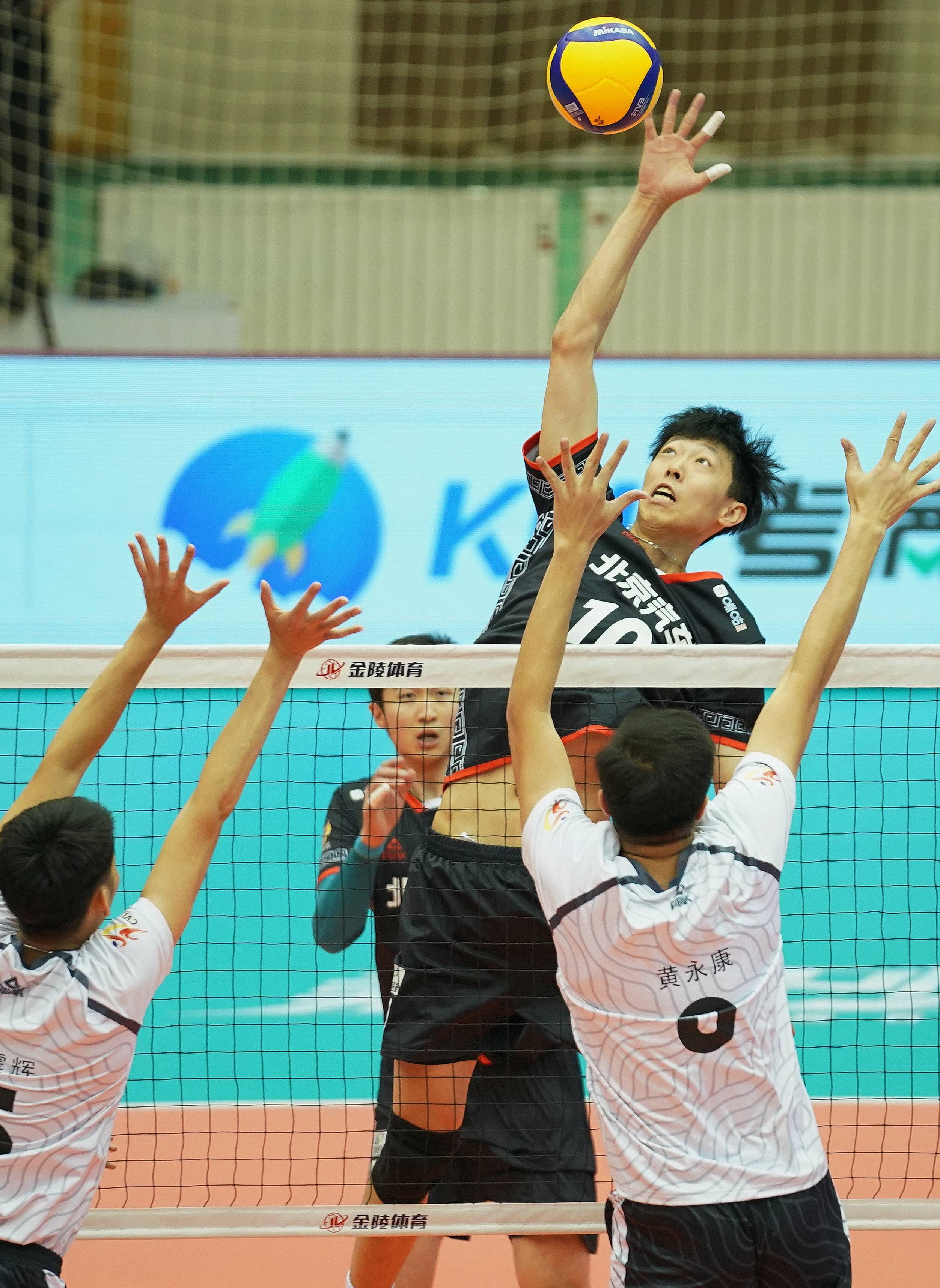 汽车队|排球——男排超级联赛：北京胜广东