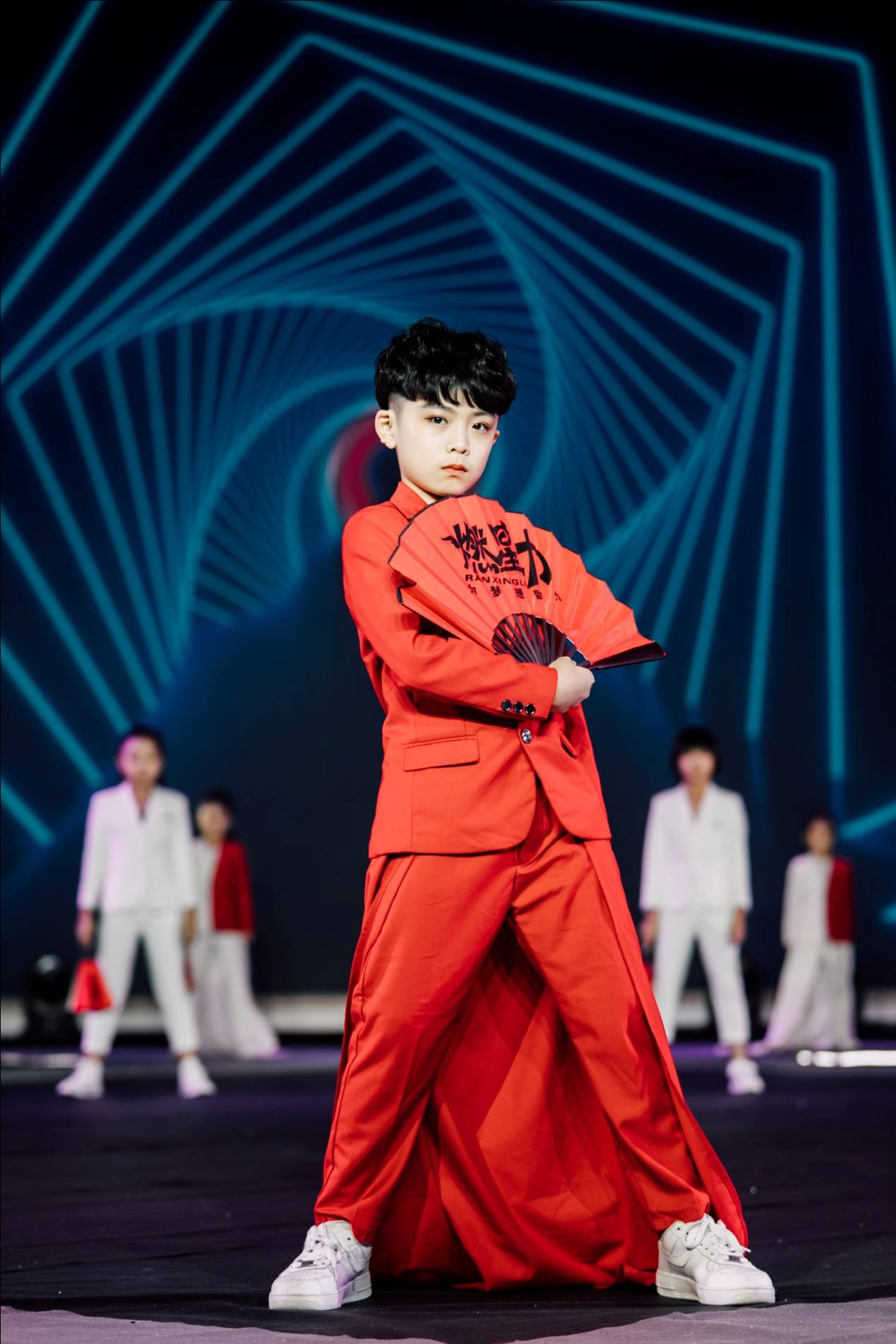 少儿|少儿时尚美育新势力崛起 2020燃星力中国少儿模特大赛闪耀郑州