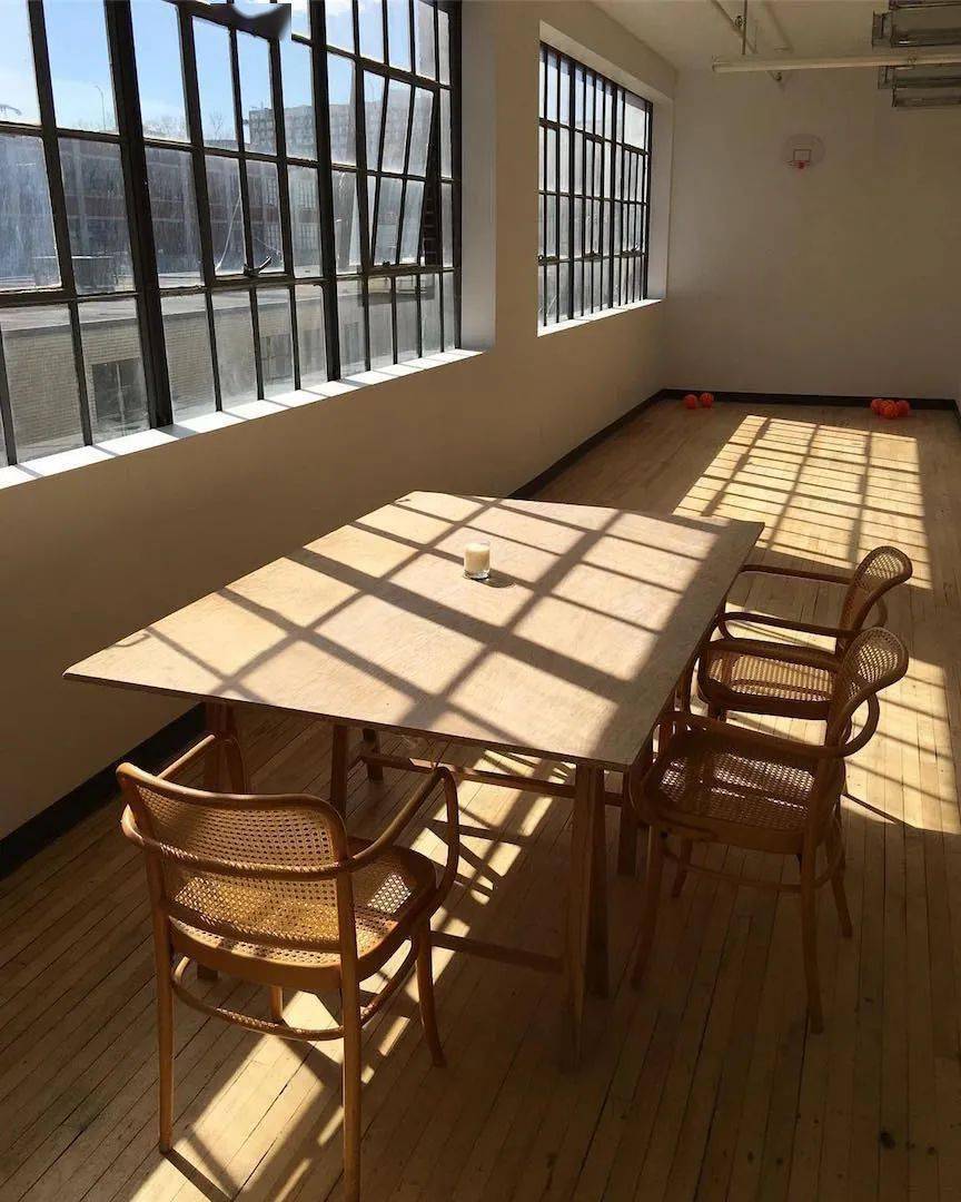 Via|看似「普通」，但 JJJJound x NB 992 的市场价为何被抬到这么高？