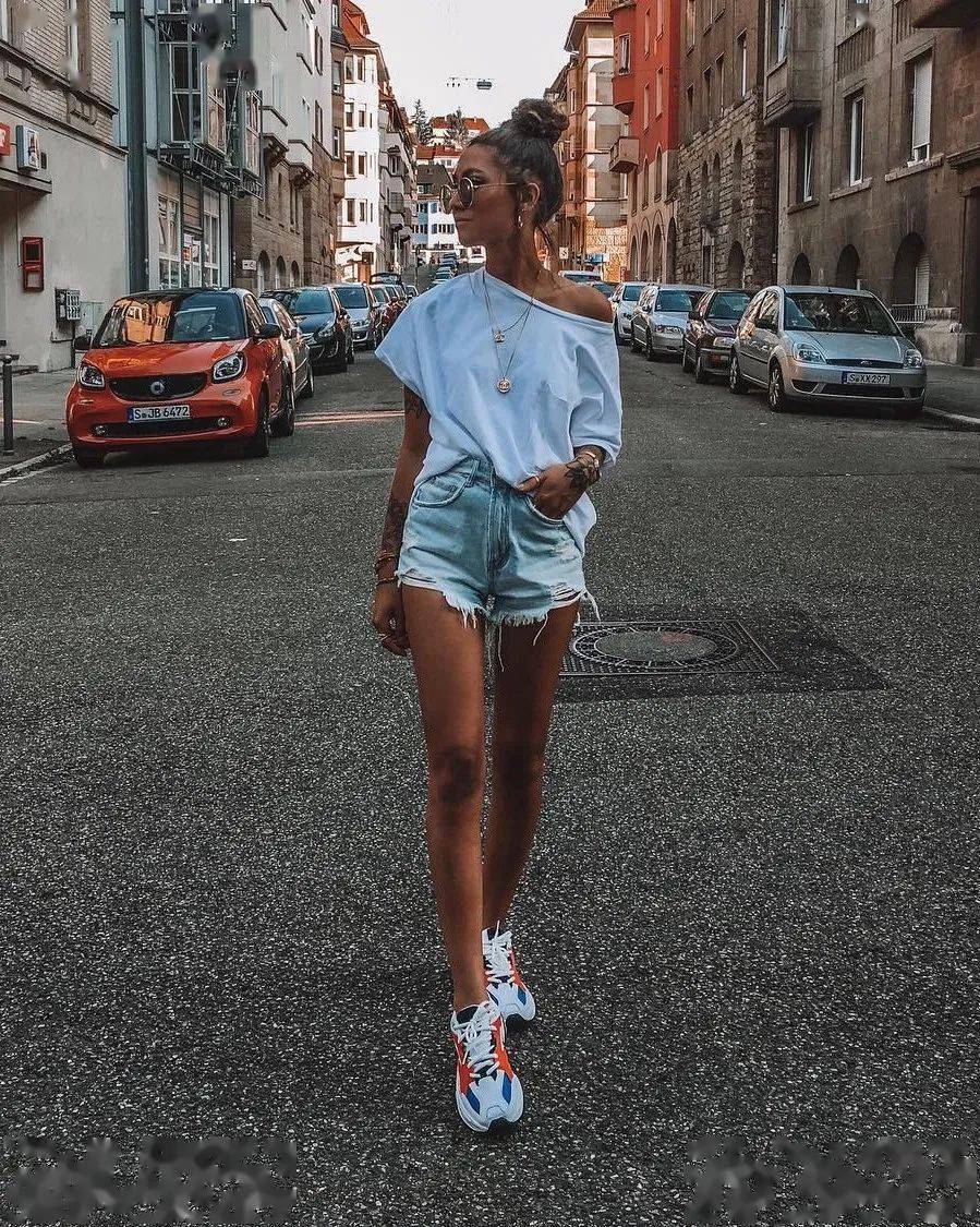 怎么才能让自己的腿变得长 1b1148468fb84265a14f12c74088028c.jpeg