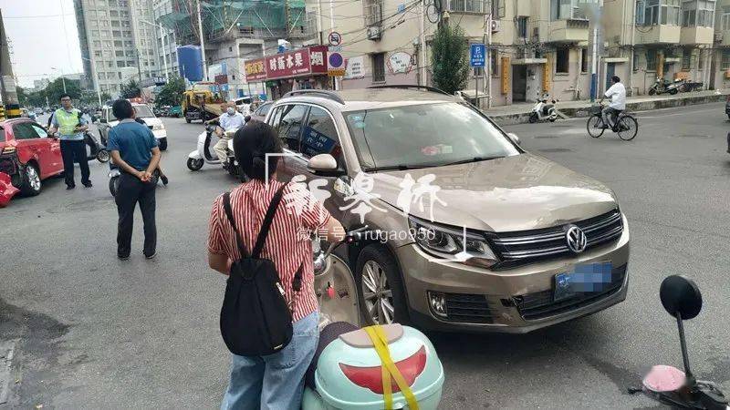 如皋一天内发生多起车祸,致1人当场身亡.