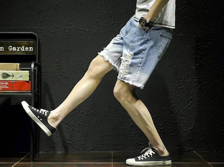男生怎么才算腿长 92dd5b267f68482dab2ba4483b601647.jpeg