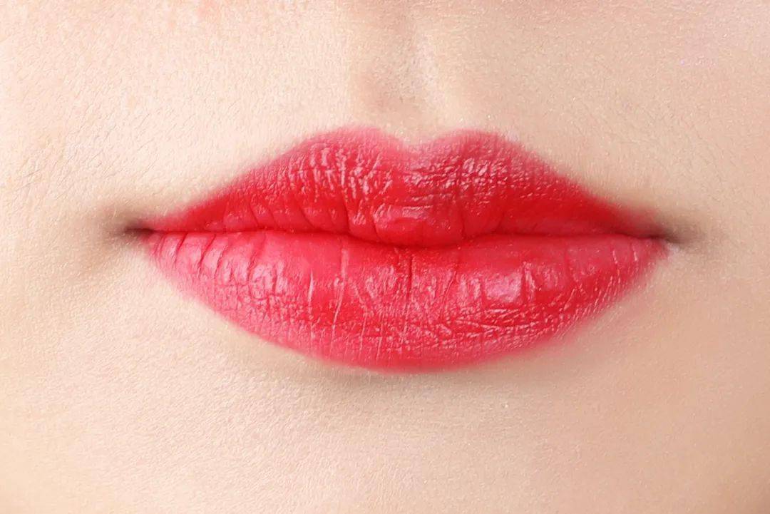 成功|素人改造|让你约会成功“换头”的妆容,全教给你们!