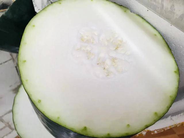 8%,营养丰富而且结构合理,营养质量指数计算表明,冬瓜为有益健康的
