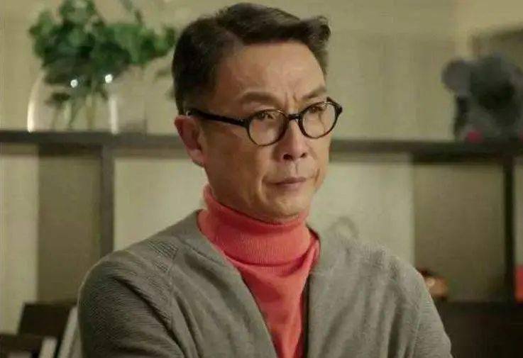 加油！中风传言不攻自破，71岁TVB老戏骨约旧友爬