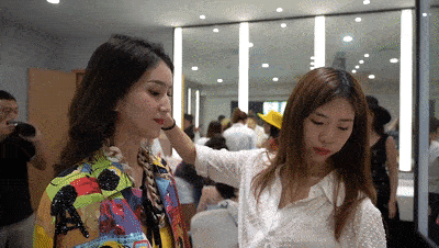 南都|离开10级滤镜，深圳这群“神秘姐姐”颜值曝光！网友：太真实了