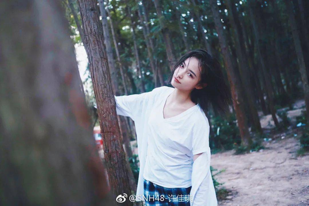 许佳琪|每刻美丨撩人湿发 又美又飒！