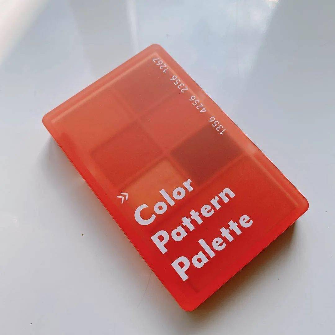 眼影|一盘多用 这些彩妆盘也太万能了吧！