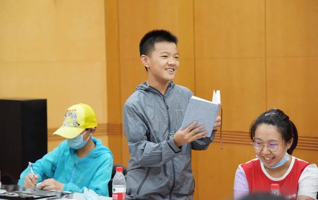 福尔摩斯|【大片预告】这些明星里说不定有你的同学哦！
