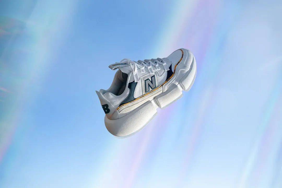 Adidas|每周联名X讯 | Adidas也学会了通过联名来解构自己的复古鞋款？