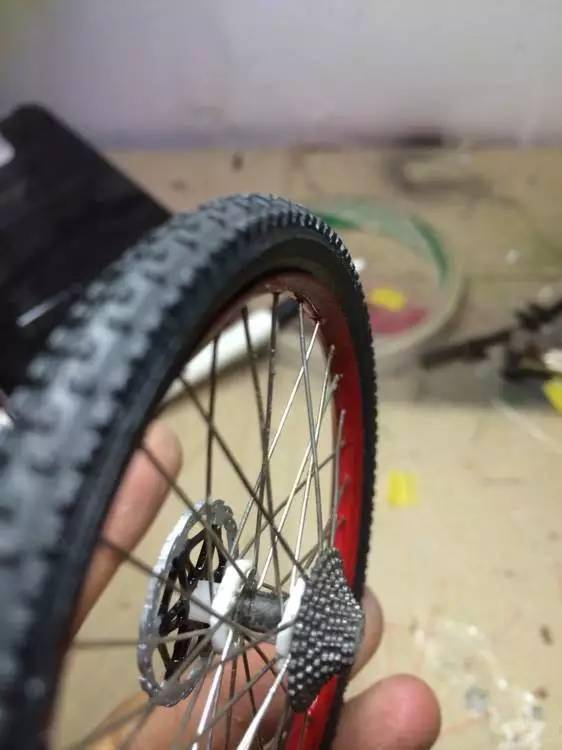 细节|手工打造Demo8速降车模型