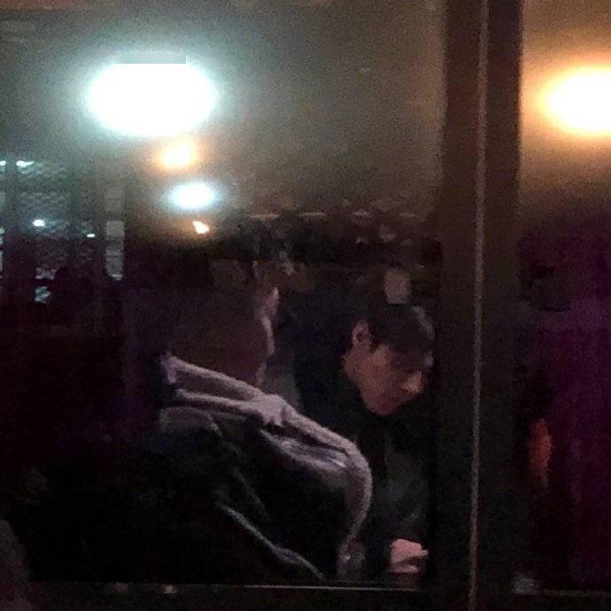 怎么把自己的照片变成氛围感头像 471644b41bb24375864f1606bb271d9b.jpeg