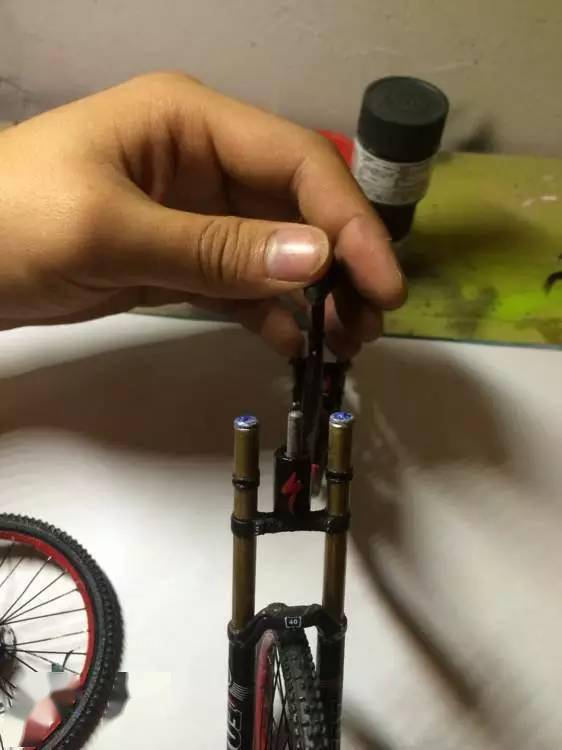 细节|手工打造Demo8速降车模型