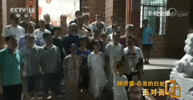 钟芳蓉|对话北大考古系新生钟芳蓉：我会坚持很久