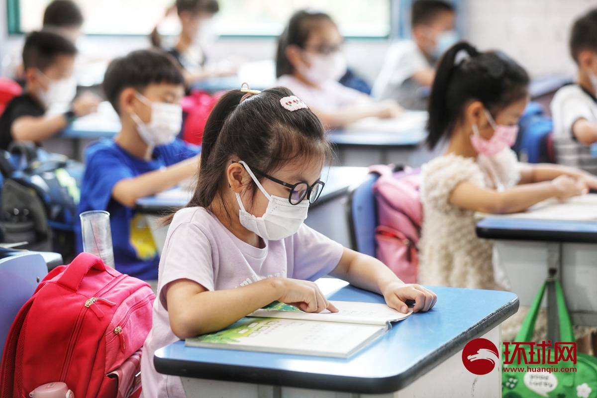中小学|今天，武汉市2842所中小学幼儿园的139.9万学生全面开学