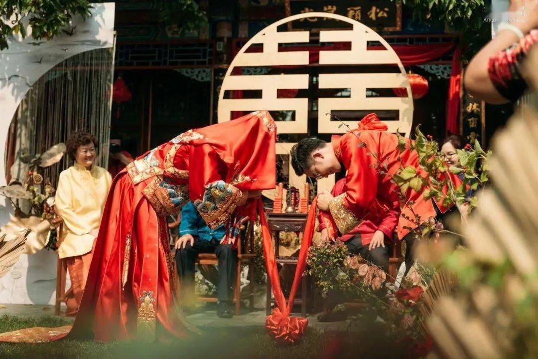 风格|舍弃单一的婚礼风格,你的婚礼有一千种可能