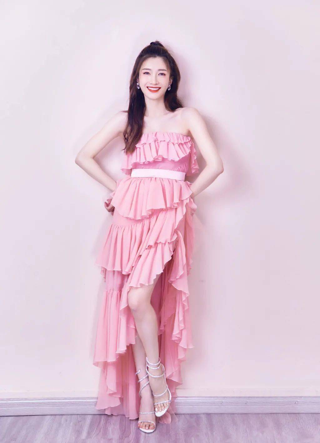 强肤光|美人计 | 女生见人才化妆（ps . 同事除外）