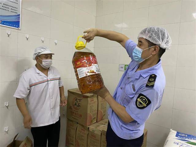 威海|开学季！您的孩子在学校吃得好吗？看看威海这两家学校的检查情况