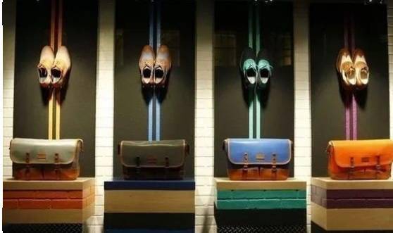 店铺|秋装陈列，这样做店铺业绩跑赢2020。