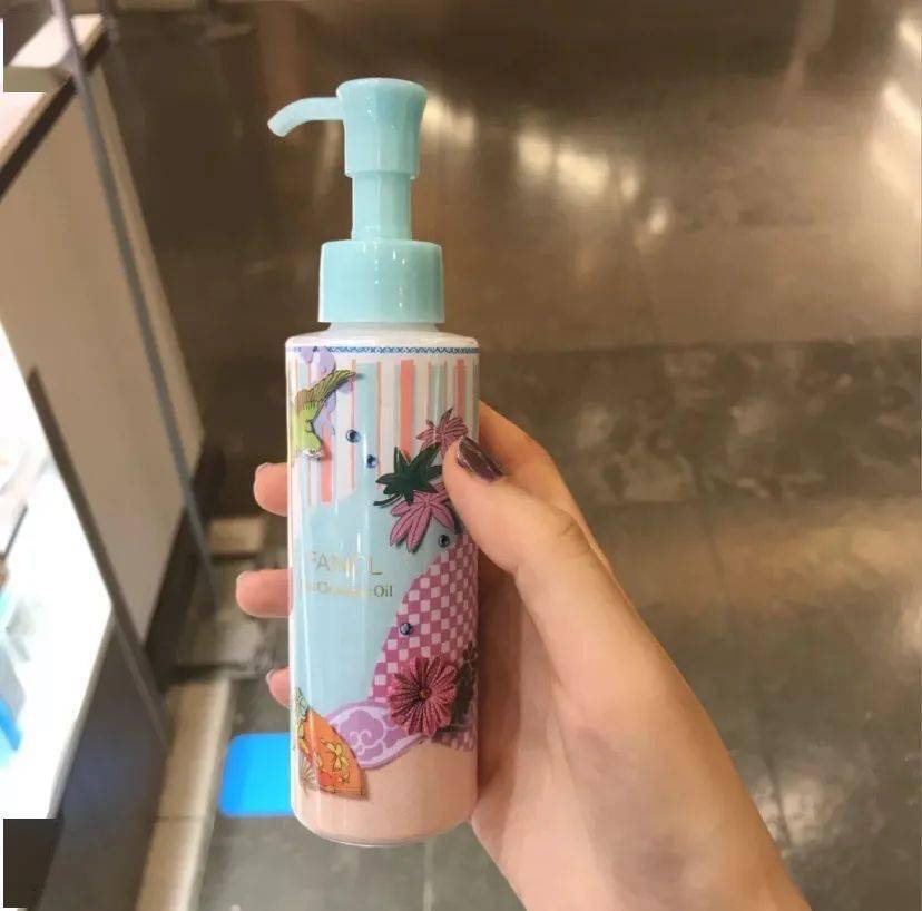包装|好用到爆的FANCL卸妆油，限定包装！