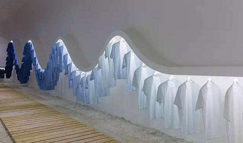 店铺|秋装陈列，这样做店铺业绩跑赢2020。