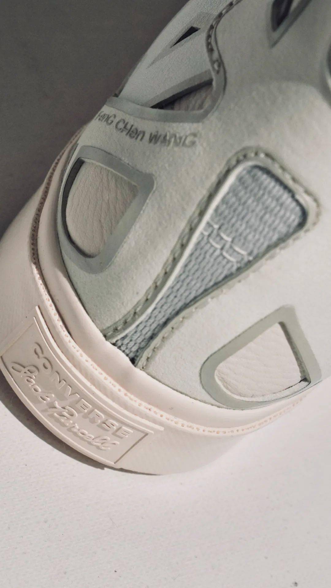 Jack|鞋讯丨再次体验和 FENG CHEN WANG × Converse 有关的“字里行间”