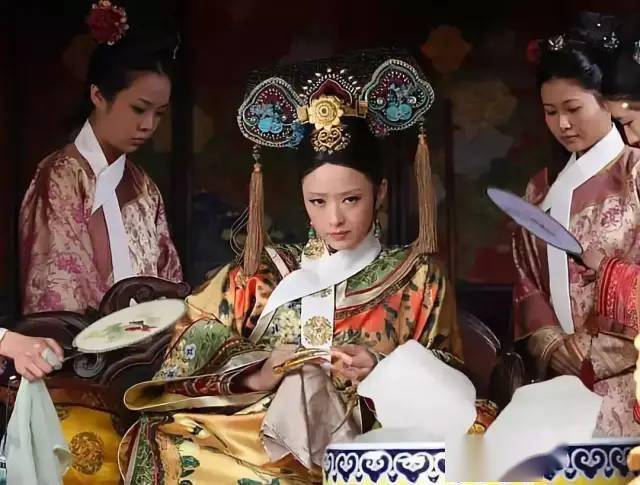 角色|古装片频频翻拍，你心目中无法超越嘅经典角色係…？