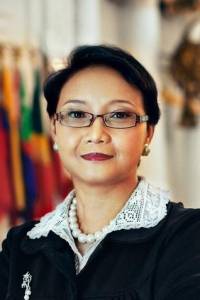 东盟密集会期前,印尼外长喊话“不愿被卷入中