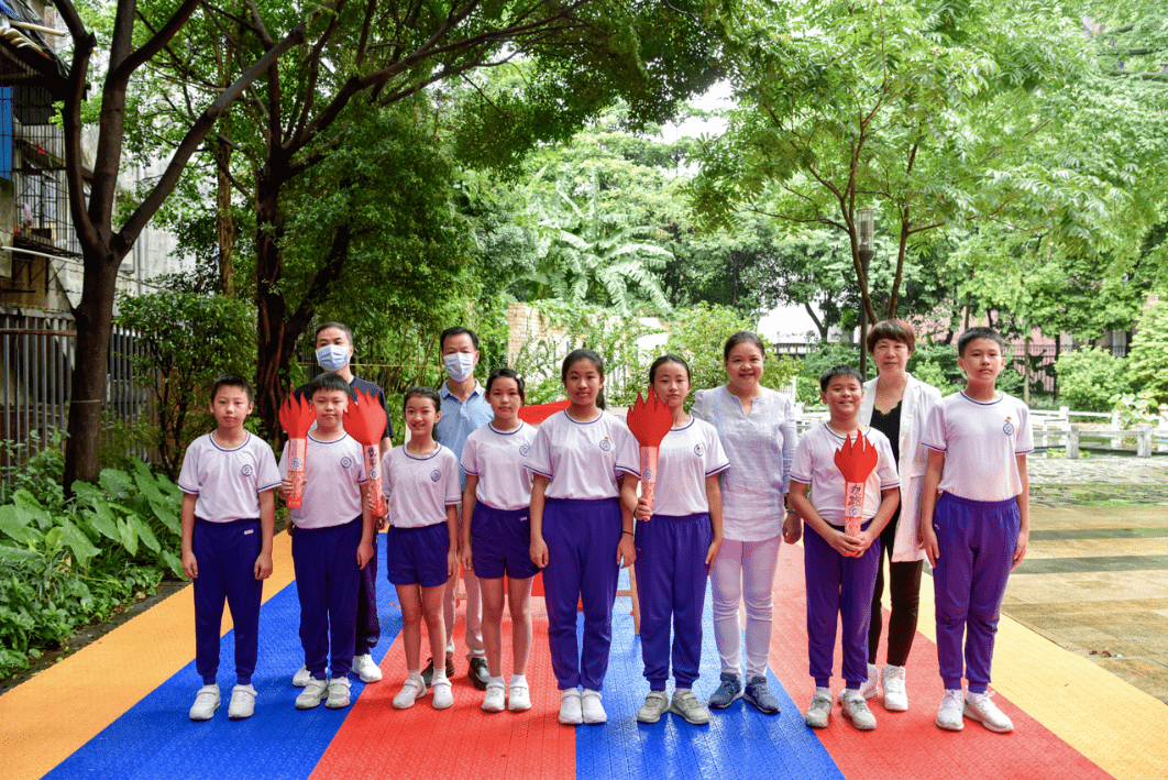 沙面小学柏悦湾校区新跑道落成啦!