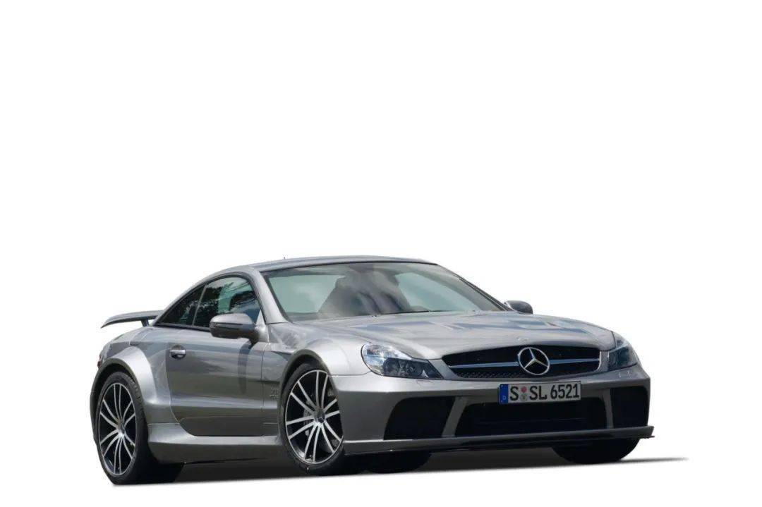 sl63 amg black series(2008)挟着670bhp和101.