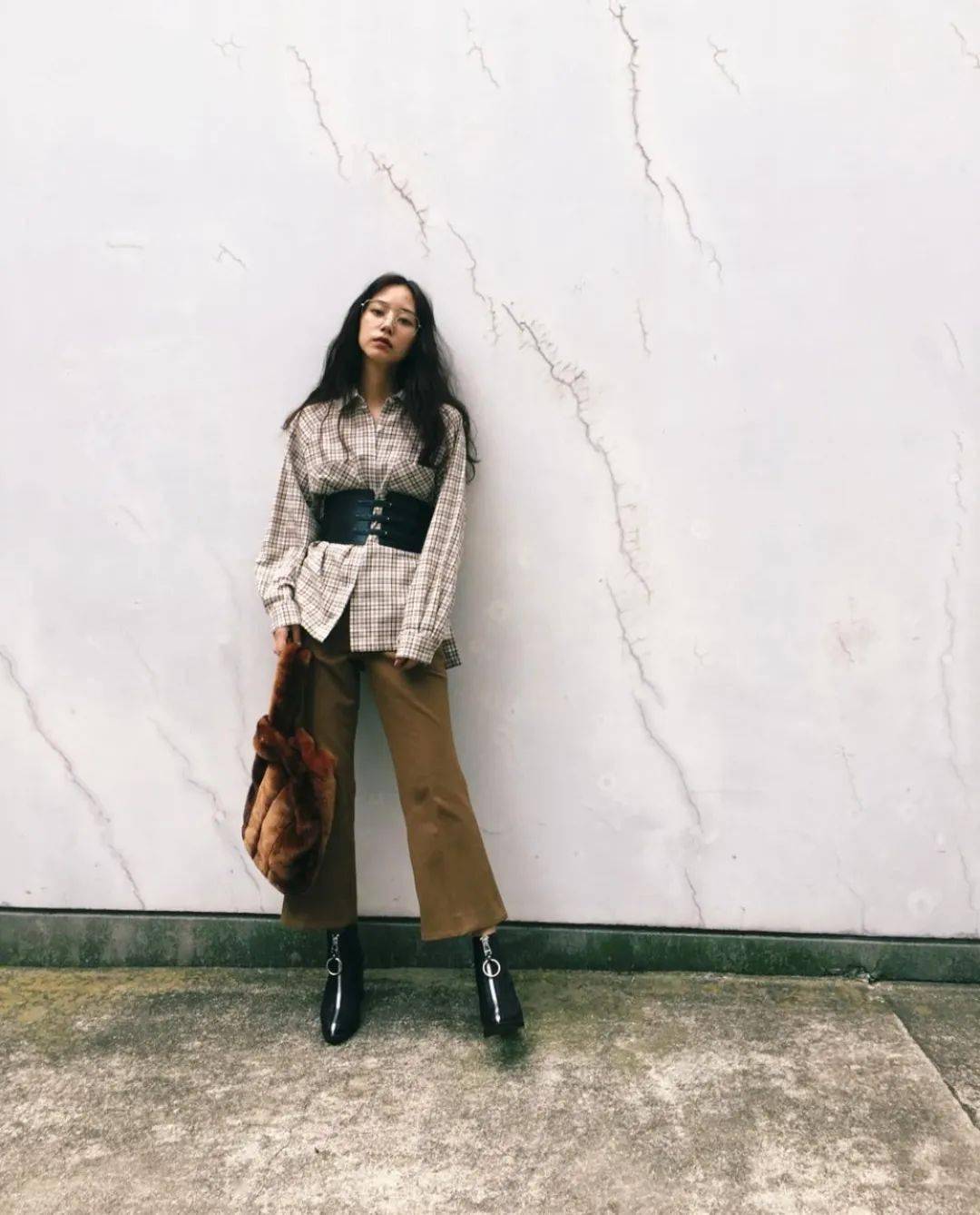 仙女们|格纹衫 + 短靴，早秋这么穿A到爆 ！