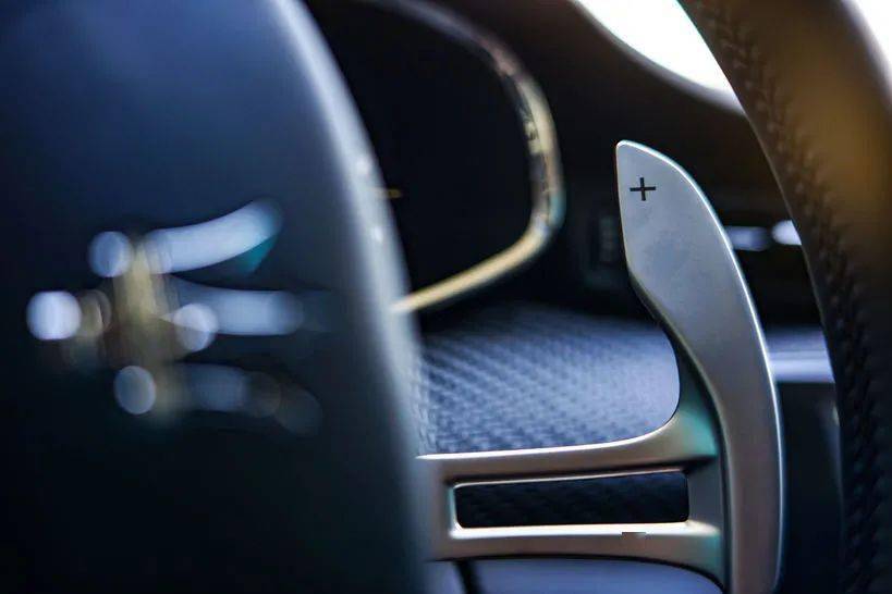 杰尼亚|男人爱性能，女人更爱奢侈品，霸道总裁最懂你心