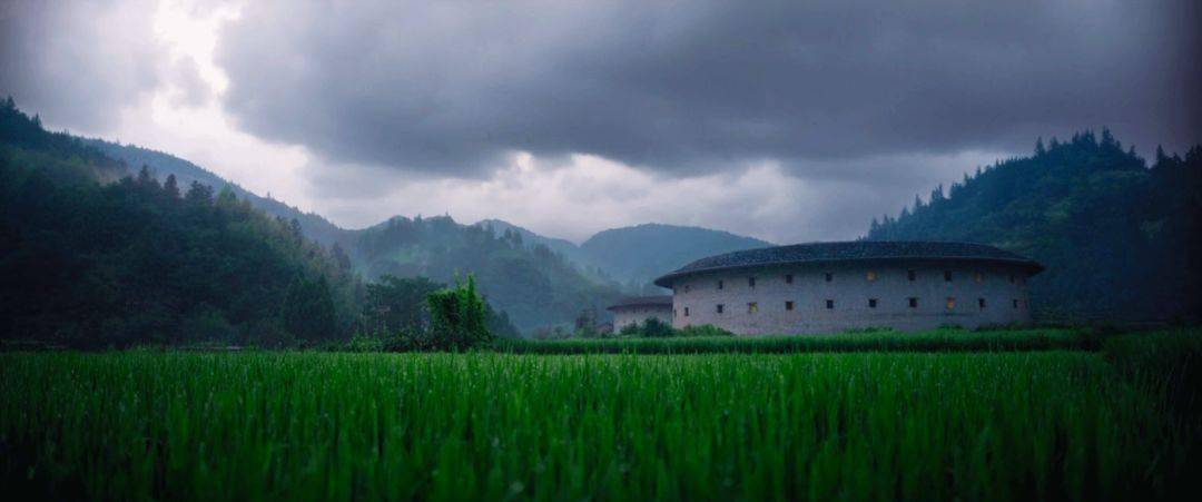 电影|别骂了，《花木兰》难道不好看吗？