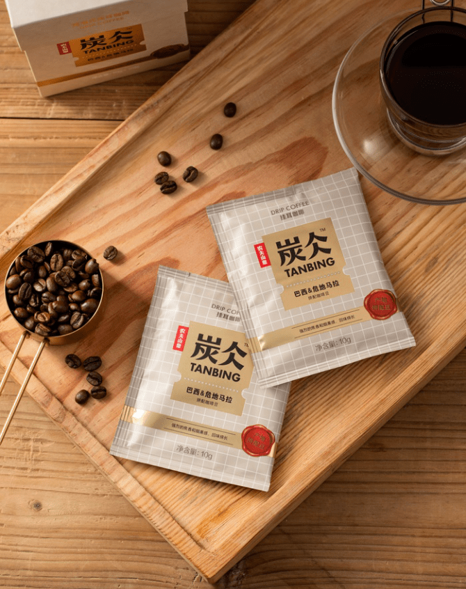 首富|大自然的搬运工成就新首富,设计师酸了!农夫山泉跨界包装设计盘点