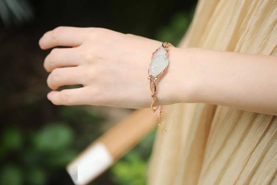 林凤腾|优雅女人的10种表现，好命是有原因的