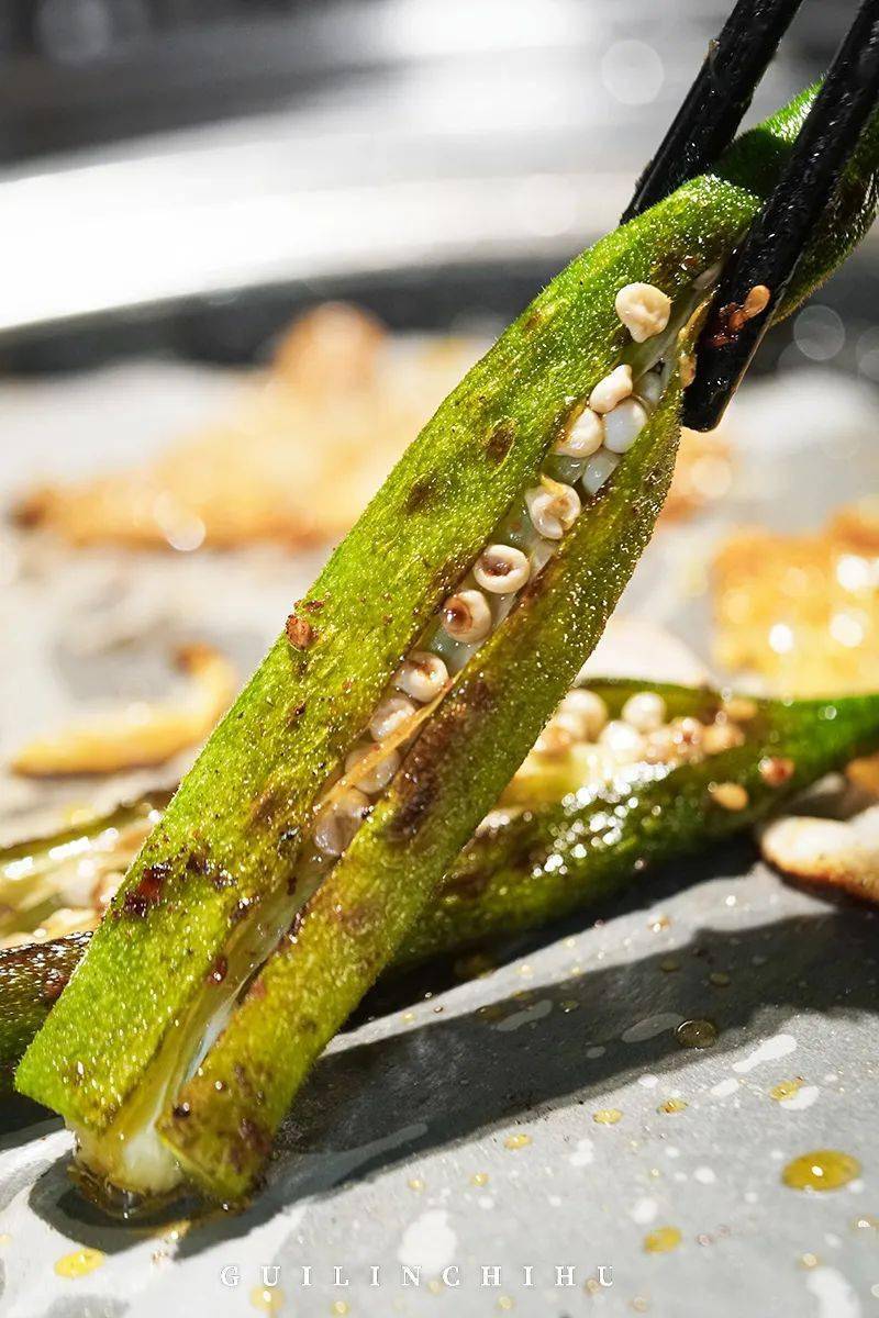 店里|在教室里吃烤肉！6.8折还送肉送饮料！