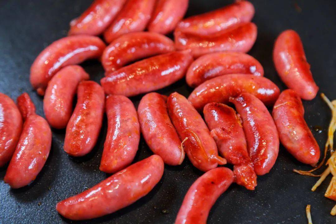 入口|人均30+吃烤肉!天河城这家260 ㎡的韩式石板烤肉来了!安格斯西冷牛排、厚切五花肉、蟹肉、风干肠…性价比真是绝了!