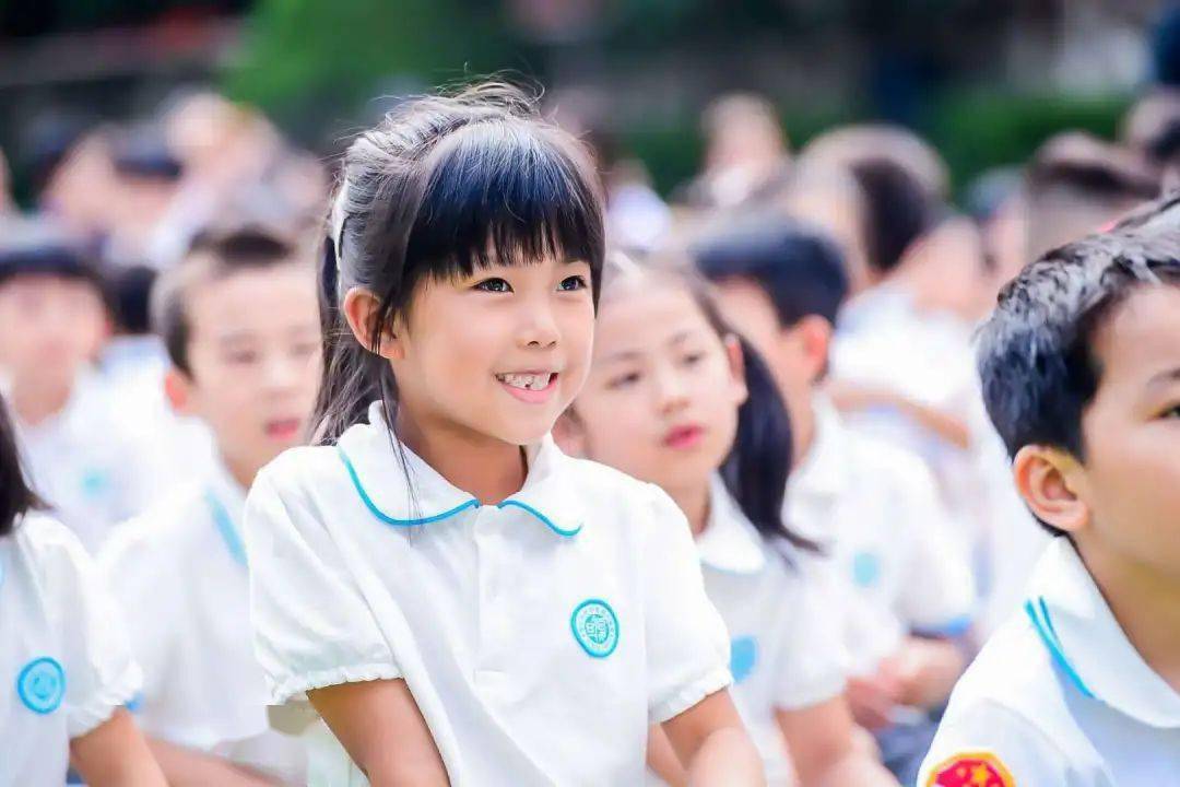 长宁多所中小学的校服齐亮相,你最喜欢哪一款?