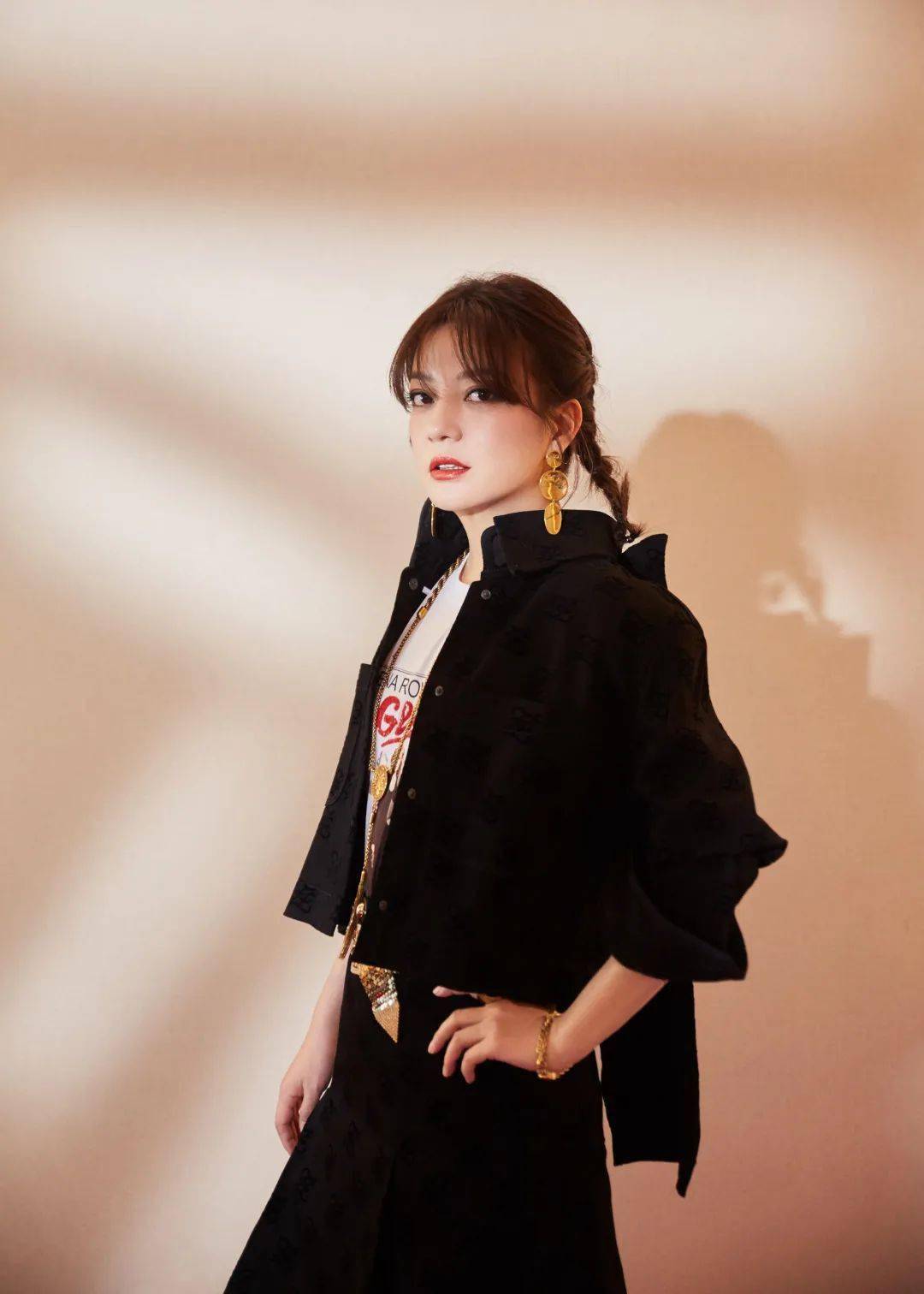 造型|百变头发造型,带你走进不同场所