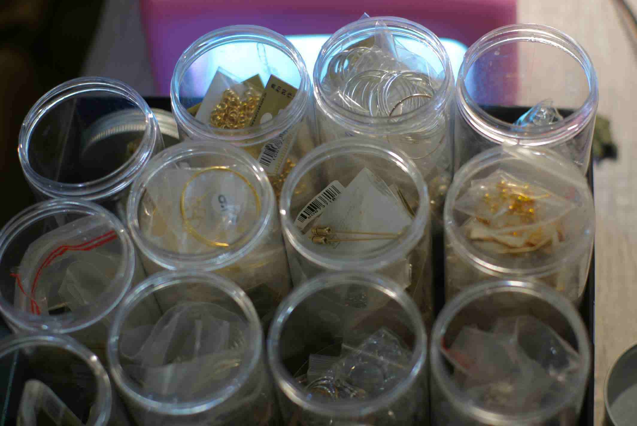 都市|手作江湖 | 她把花花草草变成首饰，让都市女孩变仙女