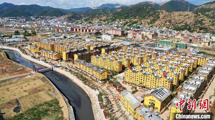 面积|航拍“小凉山”易地扶贫搬迁安置点 一组极度“舒适”的美图