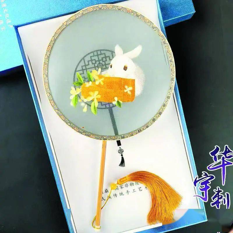 传统|着汉服一秒“穿越” 古风中秋别有意境