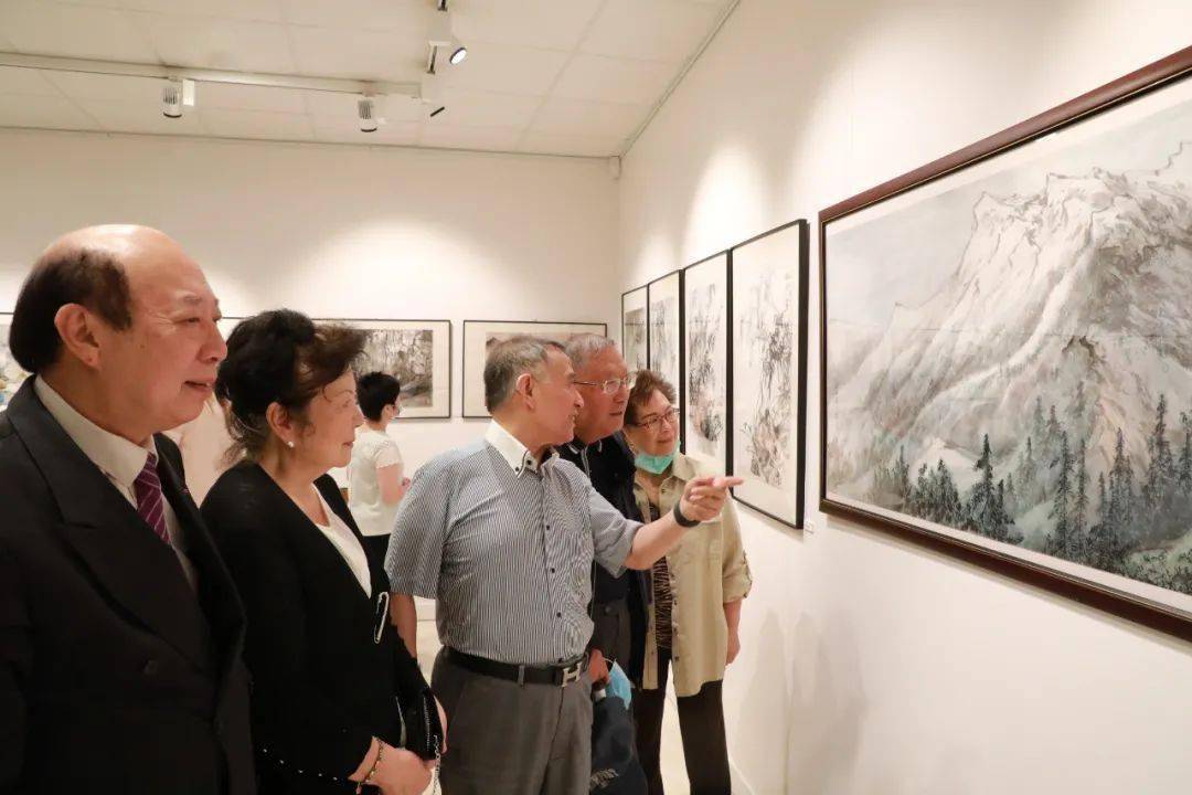 让西方民众了解真正的中国画“水墨清音”孙信一画展巴黎开展_绘画