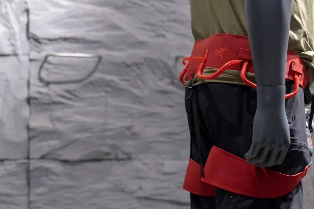 Outdoor|飞向「潮流」一端的ARC'TERYX始祖鸟,还有什么值得我们去探索