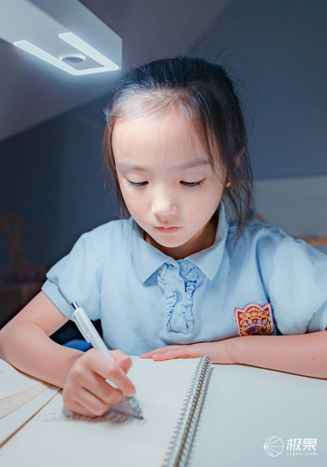 最近流行的小孩子歌曲 9db4eae0ec4d4abf81088feebf63c61f.jpeg