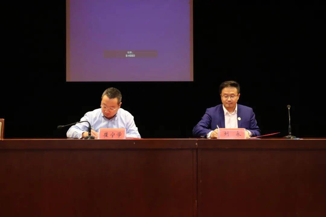 经济总量位二辉_源辉二图片(3)