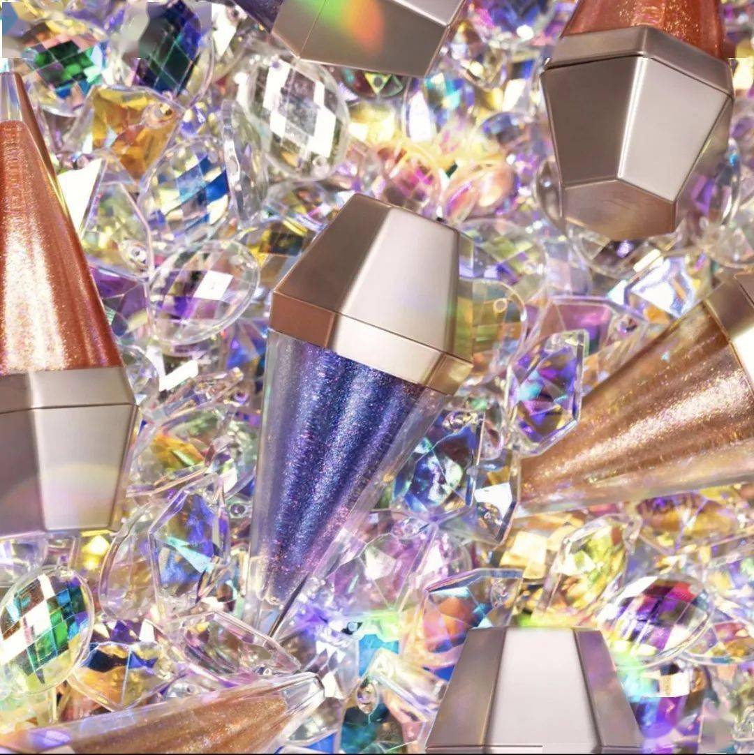 王一|香菜味的新品香水?怕是只有王一博会喜欢....