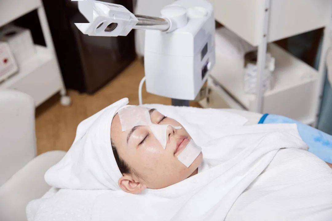 小气泡|花9块钱在福州这家店做了医美,做完就后悔了!