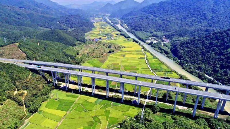 始兴gdp_始兴火车站